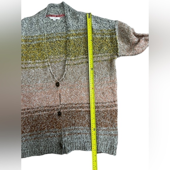 Coco & Jaimeson Color Block Cardigan Sweater - Picture 15 of 16